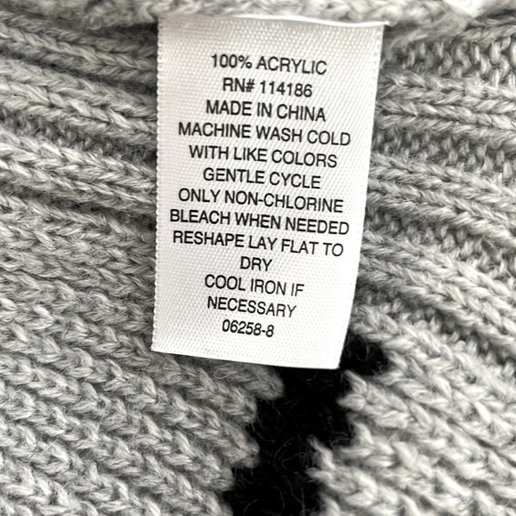 a.n.a. crew neck, long length sweater. - Picture 2 of 2